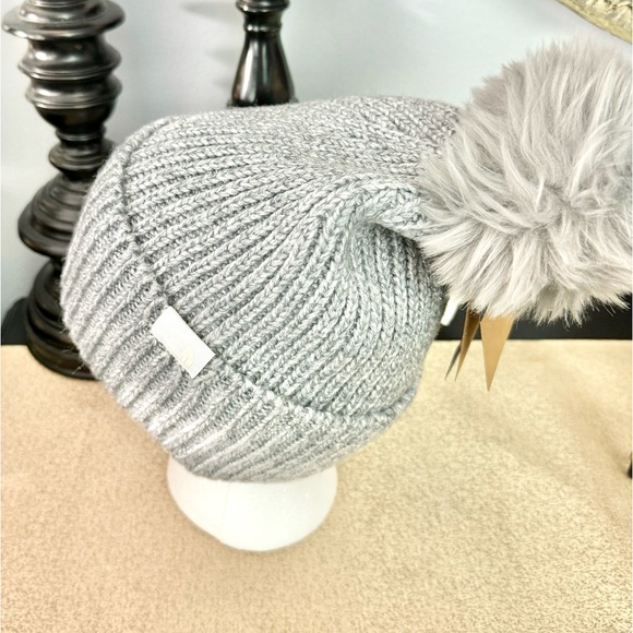NWT The North Face Women’s Metallic Knit Pom Beanie Hat - Picture 4 of 13
